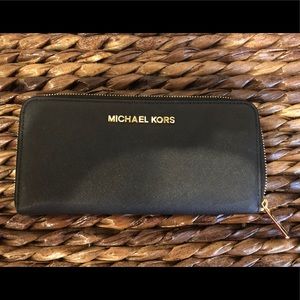 Michael Kors continental wallet
